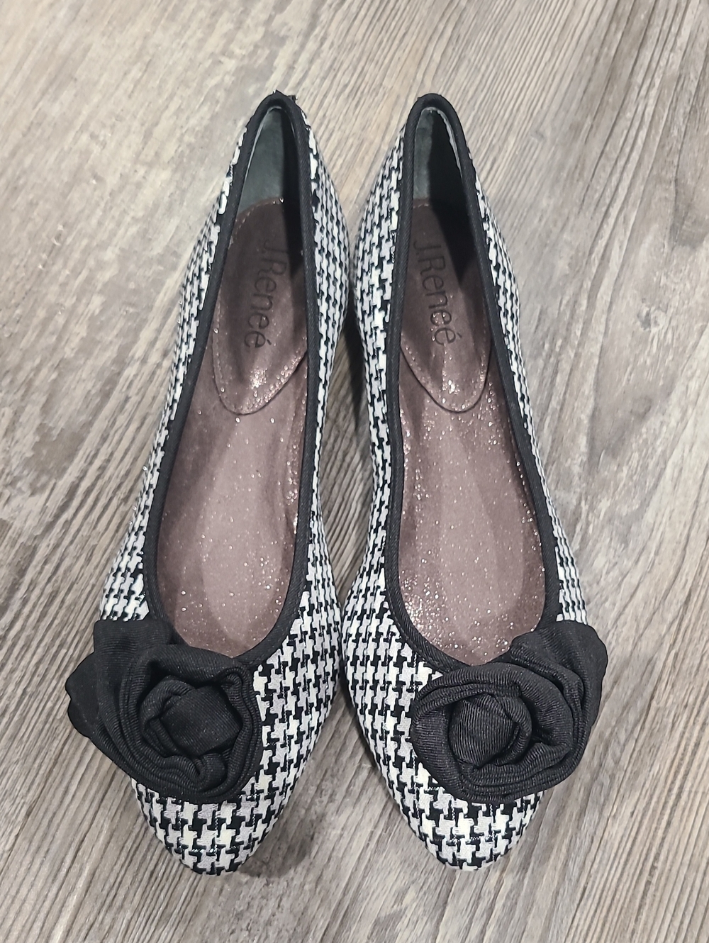 J. Renee Black & White Houndstooth Ballet Flats with Rosett Size 7